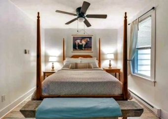 The Thoroughbred Cottage Bedroom