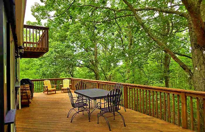 tree top chalet deck