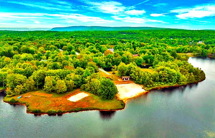 Vikings Landing Aerial Exterior