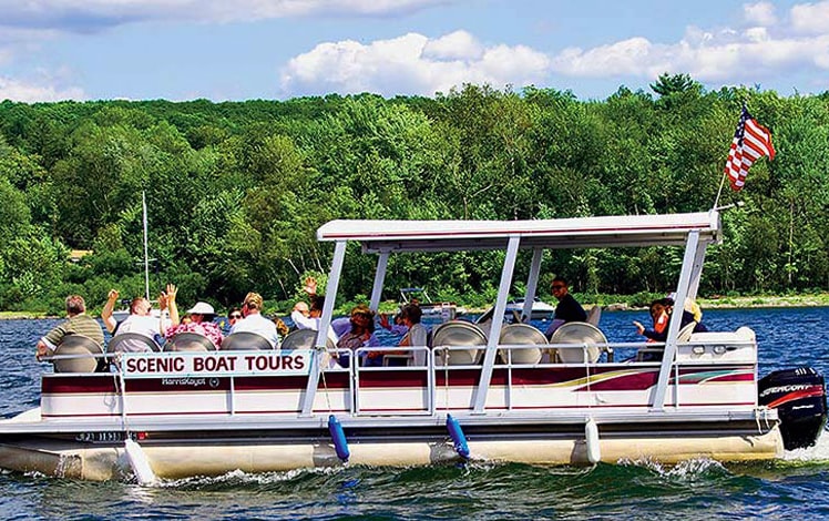 Lake Wallenpaupack Boat Rentals - Pontoons, Kayaks, SUPs