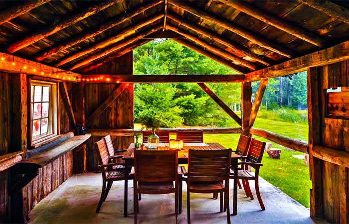 Waterfront 1900s Cabin Outdoor Dining