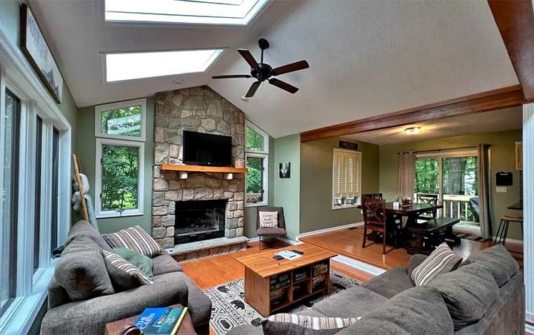 woodbury lodge living room