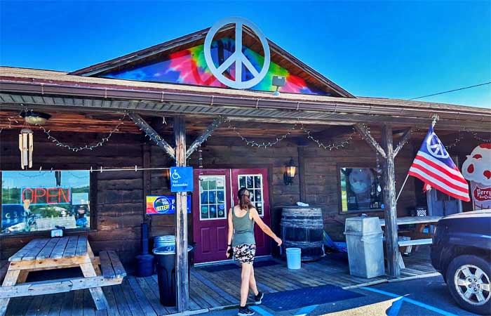 Woodstock Oasis Exterior