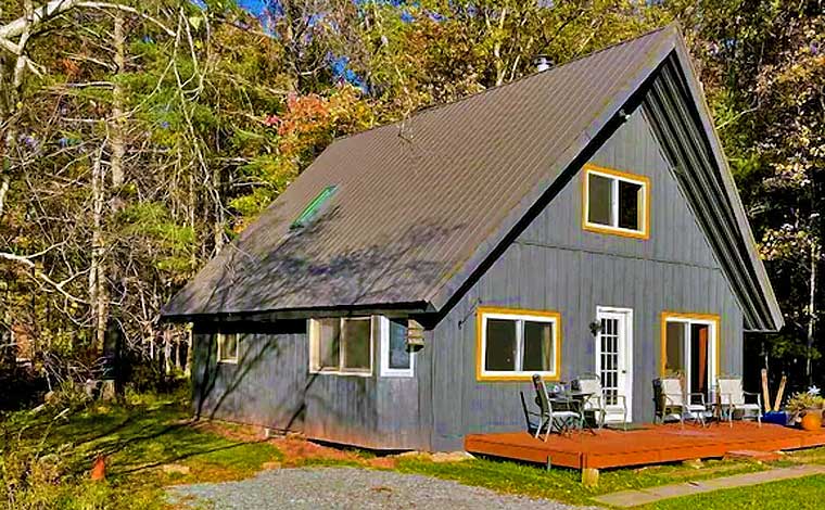 Woodsy Chalet in White Mills exterior