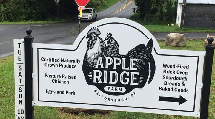 apple-ridge-farm-sign
