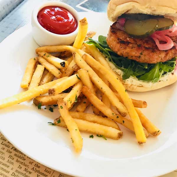 bar-louis-at-hotel-fauchere-crab-cake-burger-and-fries