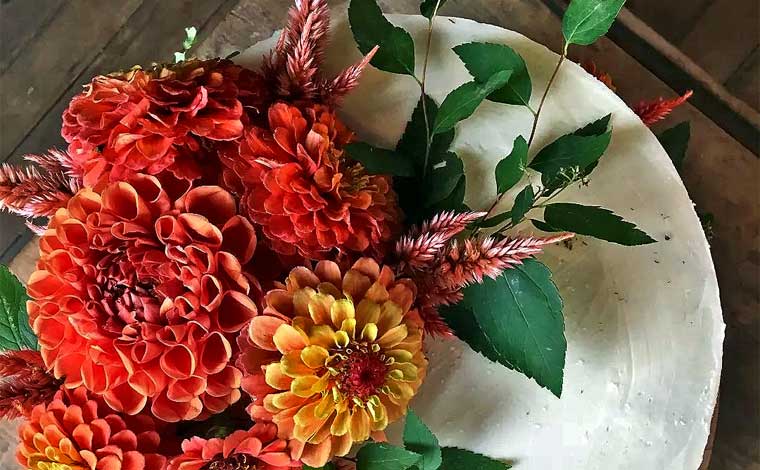Be Kind Bake House Fall Wedding Cake