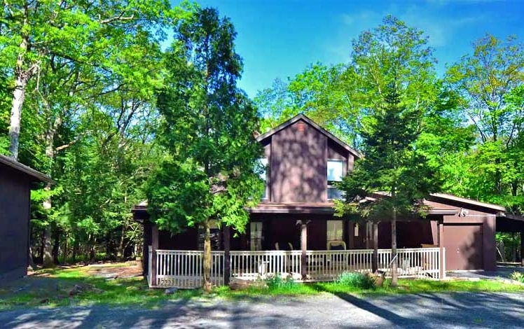 Black Bear Suite Jim Thorpe exterior