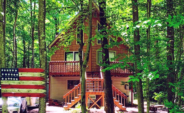 bluebird day chalet front exterior