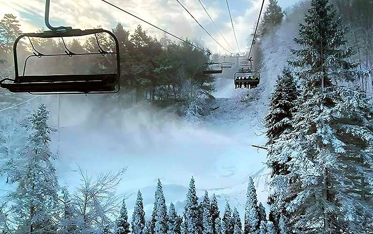 blue mountain ski area ski lift