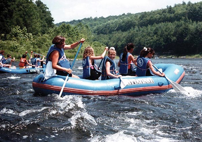 camp lohikan kids on the river