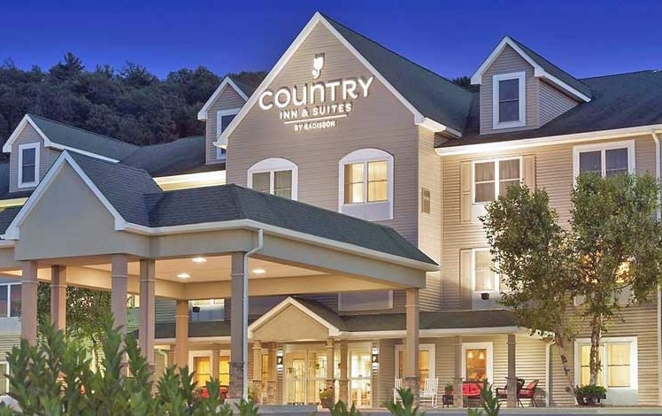 country inn & suites hotel exterior