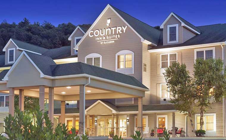 country inn & suites hotel exterior