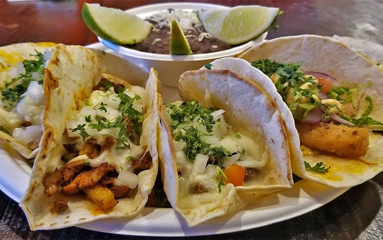 El Rincon Caribe plate of tacos