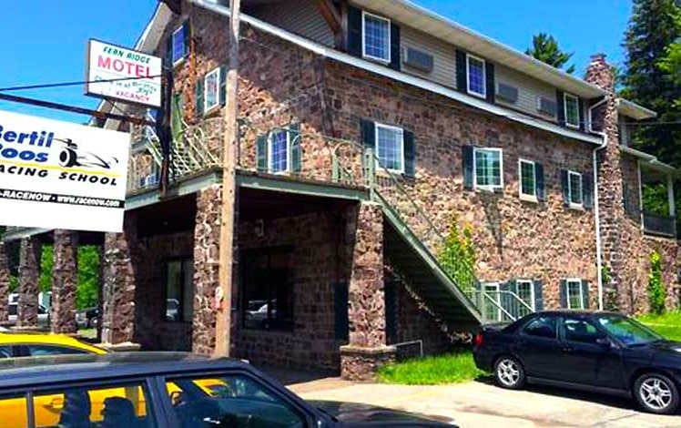 fern ridge motel exterior