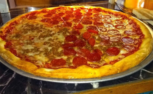 gaetano's-pizza-large-pie