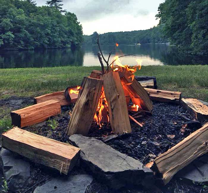 golden-slipper-campfire-by-the-lake