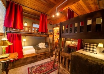 the green light lodge bunk beds