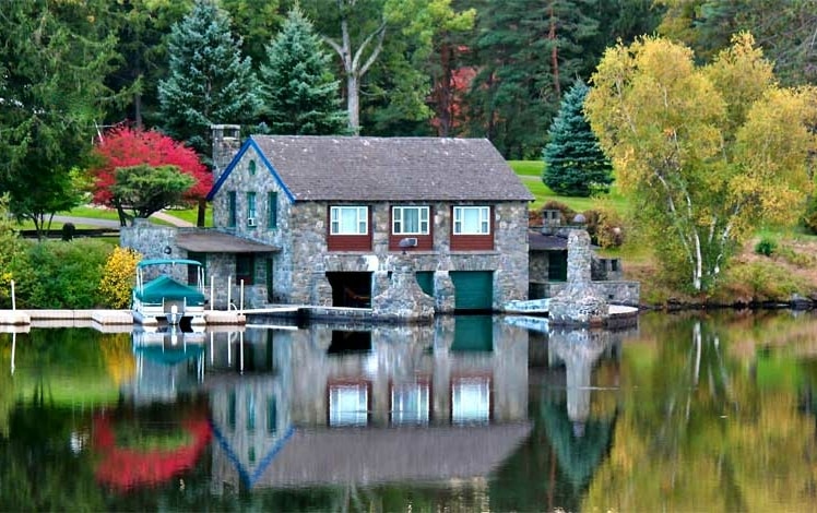 hemlock farms house on the lake