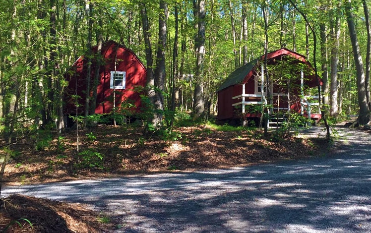 jim-thorpe-camping-resort-2-cabins