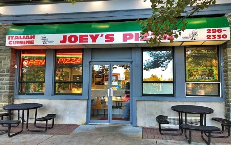 joey's pizza exterior street