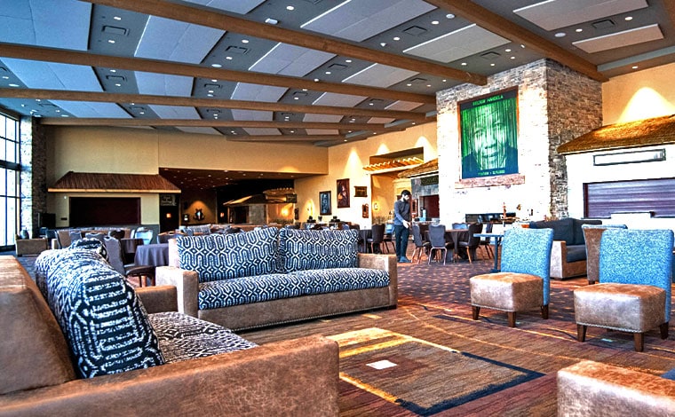 kalahari-resorts-convention-center-lobby