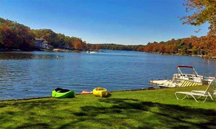 lake harmony kayaks on shore