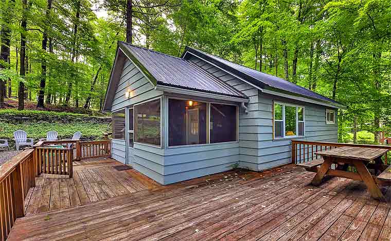 lakeside cabin with boat dock #4 exterior frotn