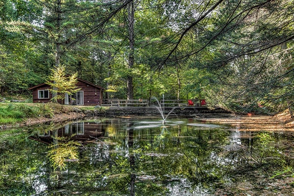 magnolia-streamside-resort-brook-cottage-and-pond