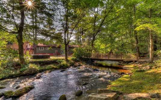 magnolia-streamside-resort-stream-and-cottages-760