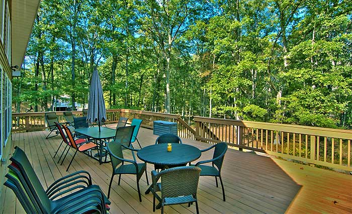 masthope mountain community rental house deck