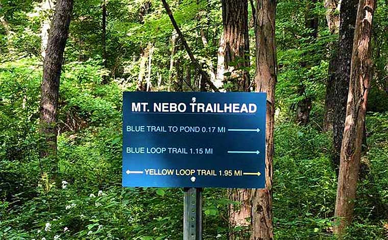 mount-nebo-park-trailhead-sign-blue-loop
