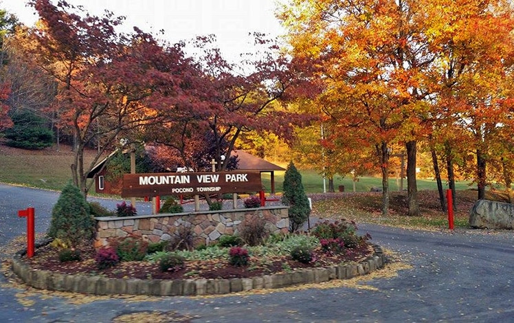 mountain-view-park-entrance-sign