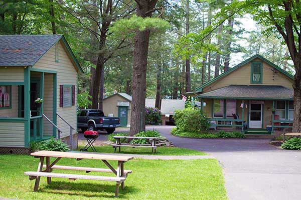 pine-grove-cottages-two-cottages-and-the-office