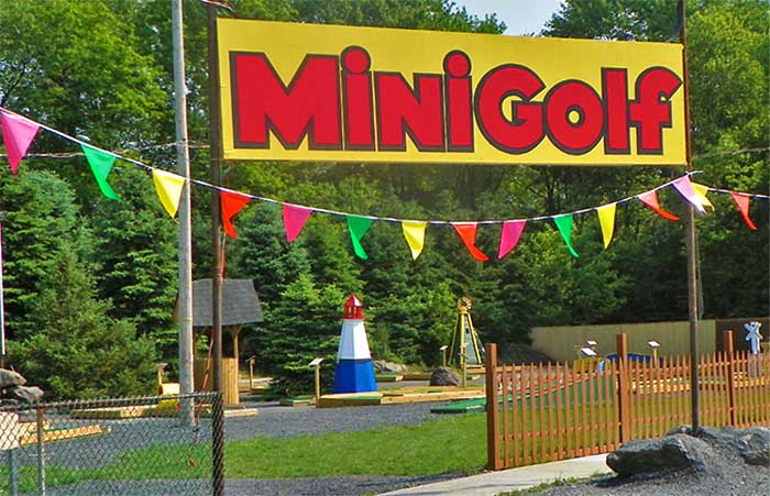 pocono go karts mini-golf course