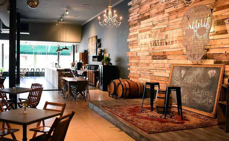 renegade winery main wine tasting room