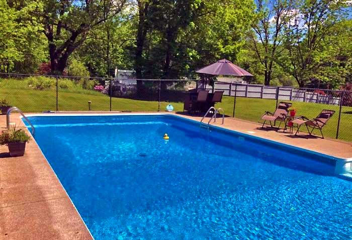 river rail cottage inground pool