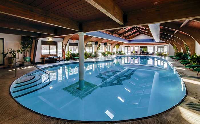 shawnee-inn-and-golf-resort-indoor-pool