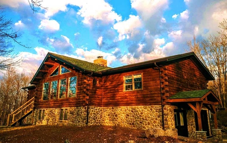 skypine lodge exterior