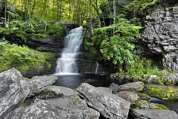 Hike the White Birch Trail to Indian Ladder Falls