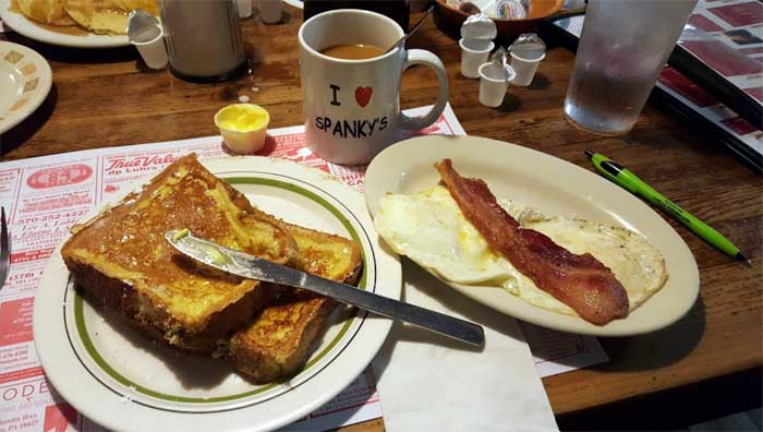 spanky's-country-breakfast-and-lunch-french-toast