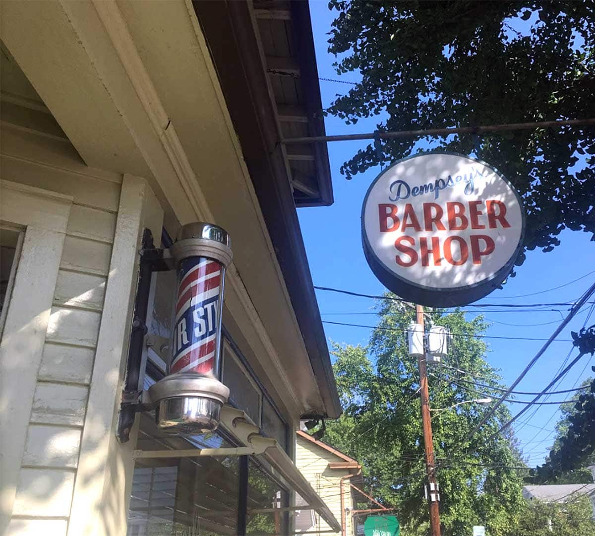 stroudsburg-dempsey's-barber-shop-exterior