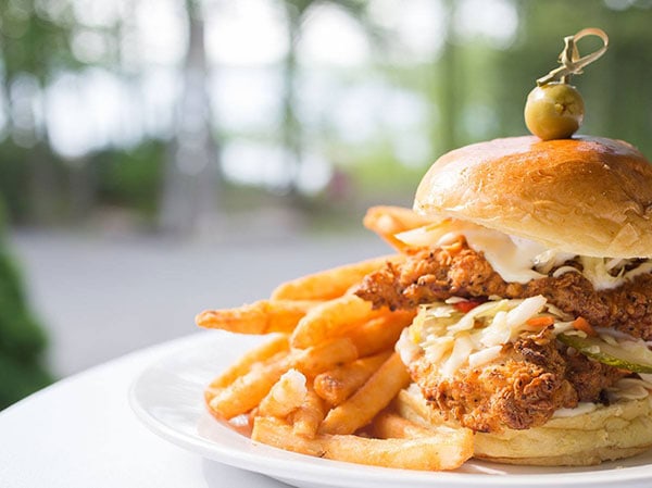 the-boathouse-restaurant-chicken-sandwich