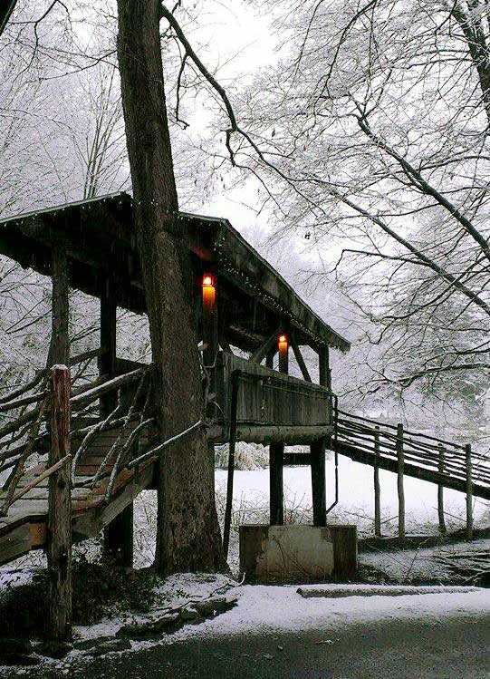 the-minisink-hotel-slump's-bridge