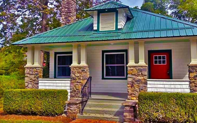 The Shawnee Bungalow Exterior