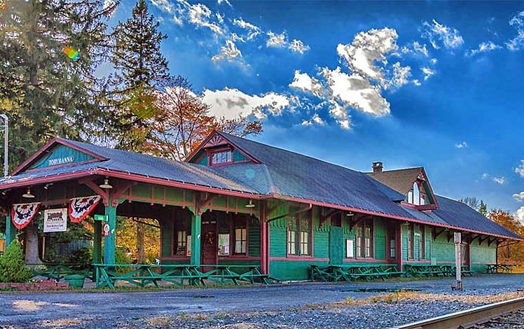 Tobyhanna Train Station exterior of building along the tracks