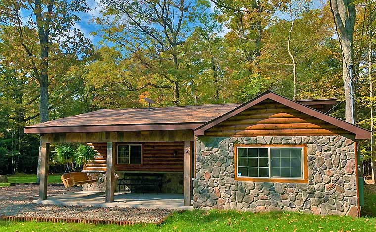 white-tailed lodge exterior